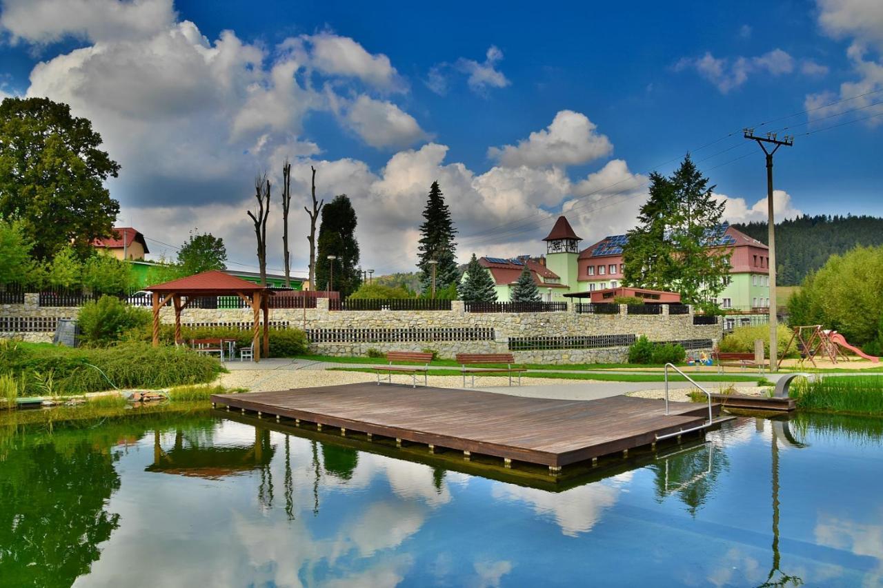 Hotel Forestyma Hodonín 外观 照片