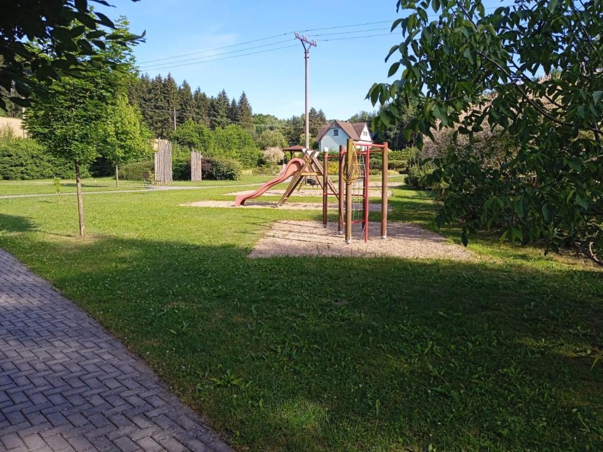 Hotel Forestyma Hodonín 外观 照片